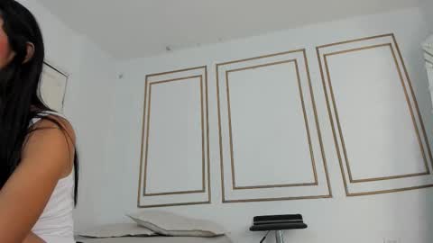 Snapshot of emily_gaviria1 chatting on 03-20-26, 12:10 emily_gaviria1 online show from 03-20-26, 12:10