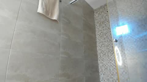 Snapshot of emily_gaviria1 chatting on 04-15-26, 12:23 emily_gaviria1 online show from 04-15-26, 12:23