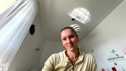 Emily  online show from 10-02-25, 08:43
