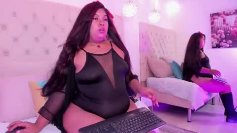 Emily Johnson online show from 08-01-26, 01:21