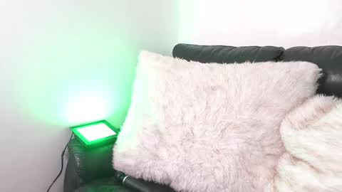 mily online show from 04-17-26, 04:32