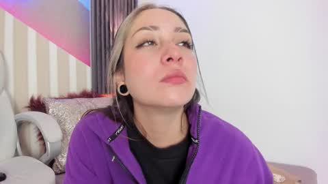 Emily online show from 10-01-25, 01:39