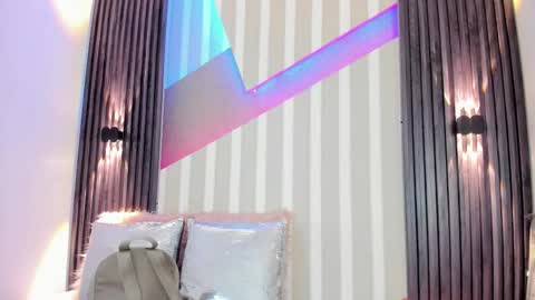 Emily online show from 10-07-25, 02:47