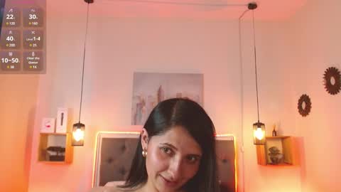 Snapshot of emily_leinn chatting on 01-26-25, 05:44 E M I L Y online show from 01-26-25, 05:44