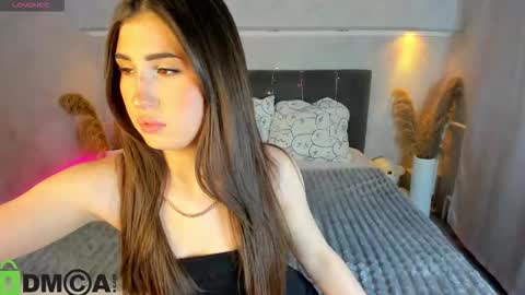 Emily online show from 03-28-26, 09:09