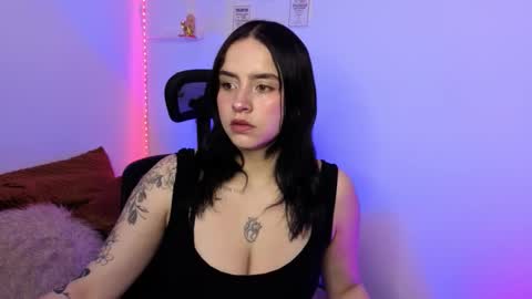 Emily Lindey online show from 02-08-26, 02:26