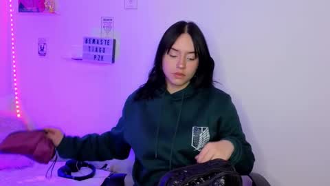 Emily Lindey online show from 03-22-26, 07:12