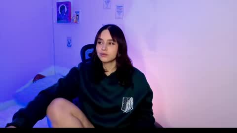 Emily Lindey online show from 05-10-26, 03:12