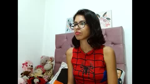 Snapshot of emily_loperaa chatting on 12-29-24, 06:14 Emily online show from 12-29-24, 06:14