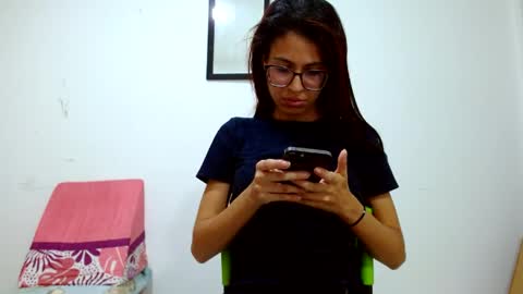 Emily online show from 05-08-26, 04:29