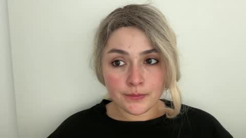 emily_morning_dew online show from 10-20-25, 12:27