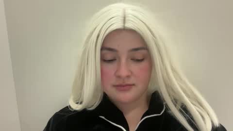 emily_morning_dew online show from 02-11-26, 09:09