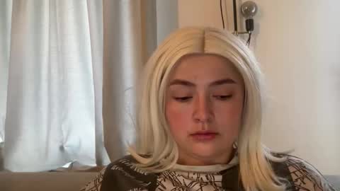 emily_morning_dew online show from 02-18-26, 07:26