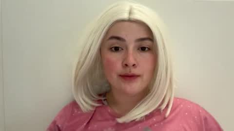 Snapshot of emily_morning_dew chatting on 04-06-26, 06:47 emily_morning_dew online show from 04-06-26, 06:47