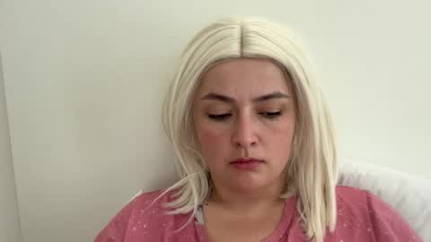 Snapshot of emily_morning_dew chatting on 04-07-26, 12:16 emily_morning_dew online show from 04-07-26, 12:16