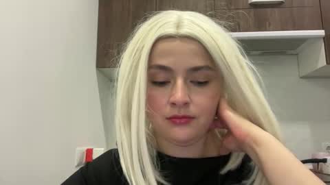 Snapshot of emily_morning_dew chatting on 04-13-26, 11:27 emily_morning_dew online show from 04-13-26, 11:27