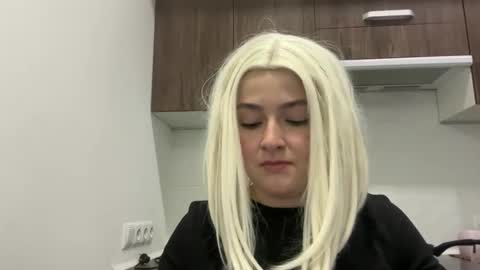 Snapshot of emily_morning_dew chatting on 04-15-26, 09:05 emily_morning_dew online show from 04-15-26, 09:05