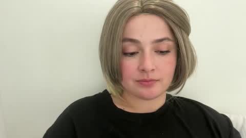 Snapshot of emily_morning_dew chatting on 04-17-26, 12:52 emily_morning_dew online show from 04-17-26, 12:52