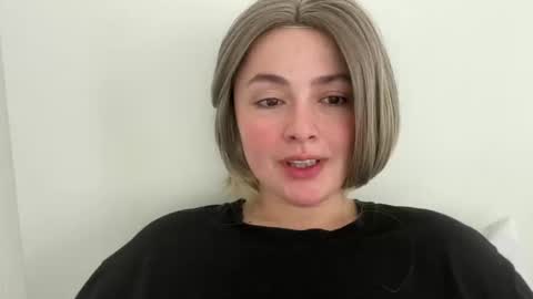 Snapshot of emily_morning_dew chatting on 04-19-26, 08:02 emily_morning_dew online show from 04-19-26, 08:02