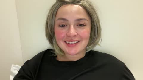 Snapshot of emily_morning_dew chatting on 04-28-26, 08:25 emily_morning_dew online show from 04-28-26, 08:25