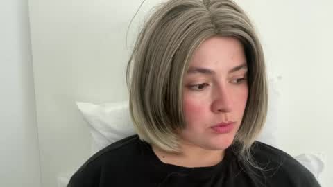 emily_morning_dew online show from 06-21-26, 06:38