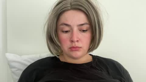 emily_morning_dew online show from 06-22-26, 06:54