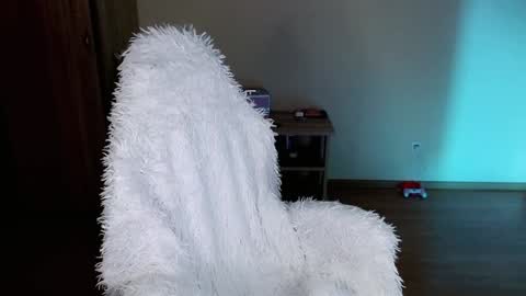 Lia online show from 02-07-25, 01:47