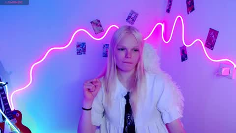 Lia online show from 10-03-25, 11:57