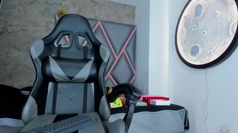 Emily online show from 02-19-26, 11:39