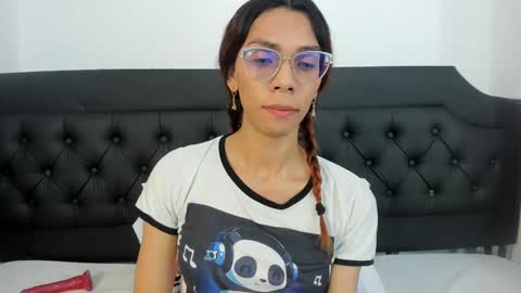 Snapshot of emily_rose78 chatting on 09-12-25, 09:59 EMILY online show from 09-12-25, 09:59