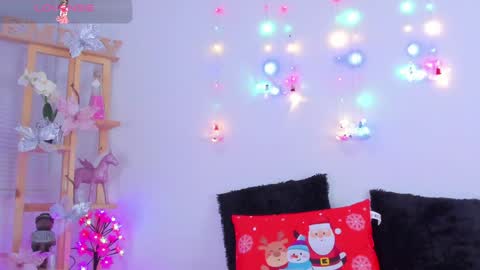 Emily online show from 12-07-24, 01:18