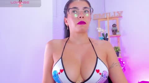 Emily online show from 01-11-25, 08:54