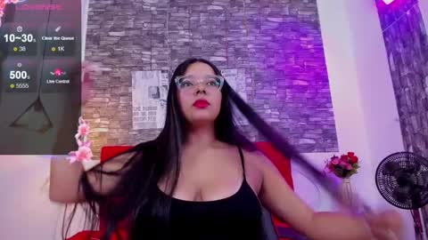 emily_sc online show from 12-18-24, 02:38
