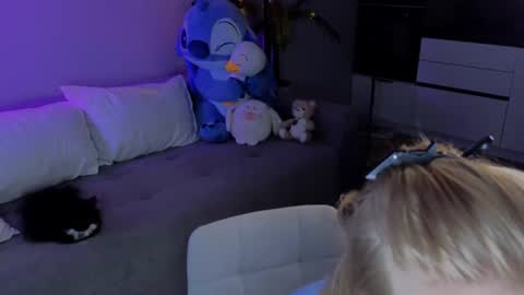 emily shepard online show from 07-08-26, 01:21