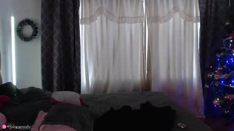 Emily  Swan online show from 12-03-24, 06:38