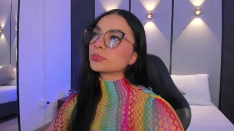 emily_tolson online show from 05-04-26, 07:43