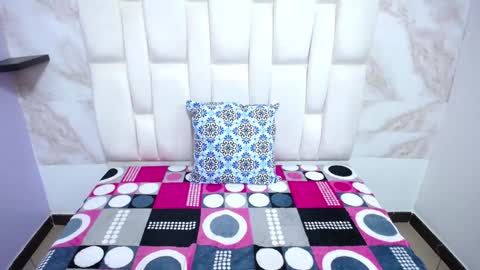 Emily Trujillo online show from 12-30-24, 02:40
