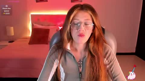 emily_warren__ online show from 02-20-26, 08:20
