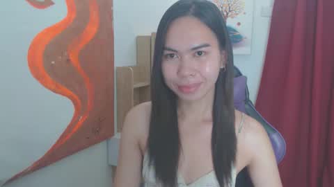emily_xo143 online show from 05-23-26, 01:55