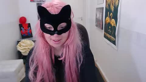 Snapshot of emily_york18 chatting on 02-15-25, 06:33 Emily online show from 02-15-25, 06:33