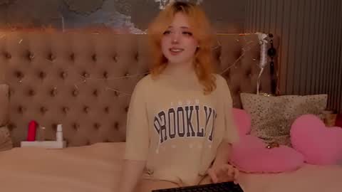 Baby Emelli online show from 12-15-25, 07:45