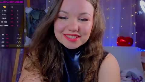artist Emily online show from 03-08-25, 02:12
