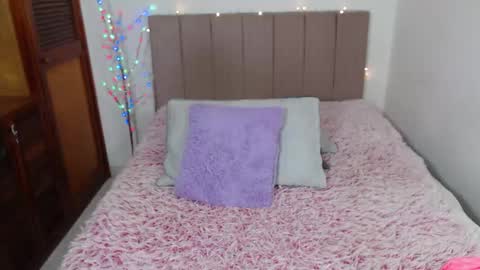 emilybluunt_ online show from 02-01-26, 05:06
