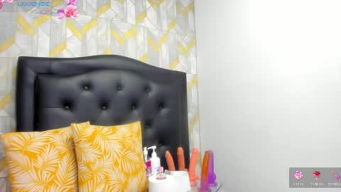 Snapshot of emilybrown21x chatting on 09-13-25, 01:05 emilybrown21x online show from 09-13-25, 01:05