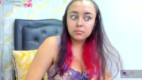 Snapshot of emilybrown21x chatting on 09-15-25, 12:54 emilybrown21x online show from 09-15-25, 12:54