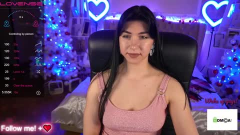 Snapshot of emilycandys chatting on 12-30-24, 09:48 Emy online show from 12-30-24, 09:48