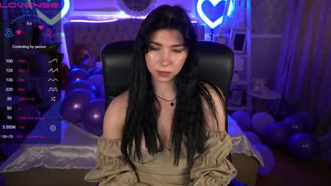 Snapshot of emilycandys chatting on 01-14-25, 07:27 Emy online show from 01-14-25, 07:27