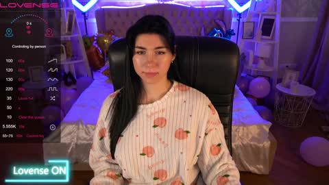 Snapshot of emilycandys chatting on 01-20-25, 07:04 Emy online show from 01-20-25, 07:04