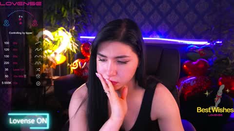 Snapshot of emilycandys chatting on 02-06-25, 12:59 Emy online show from 02-06-25, 12:59