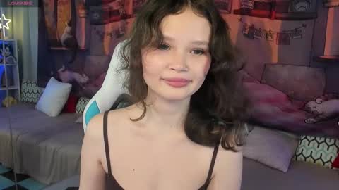 Emilyhaves online show from 11-09-25, 04:49